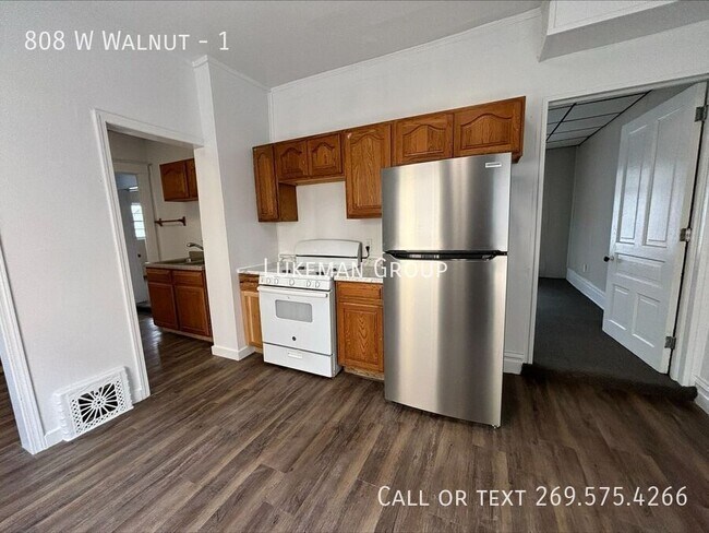 Foto del edificio - 808 W Walnut-1
