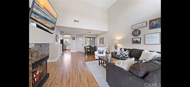 Open floor plan with new flooring through out - 21126 Rose