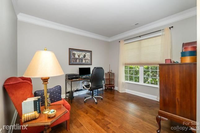 Foto del edificio - 4 br, 2 bath House - 3500 Exbury Gardens D...