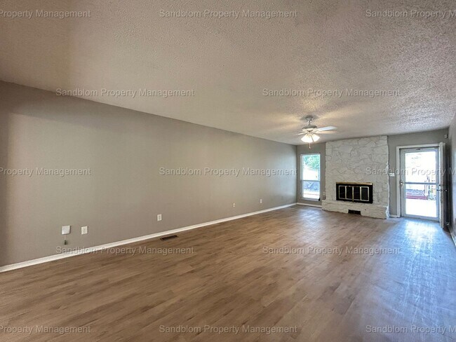 Foto del edificio - For Lease | Midtown Tulsa | Duplex