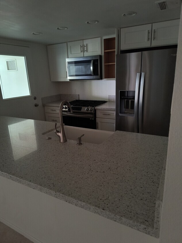 Kitchen - 2053 N Via Miraleste