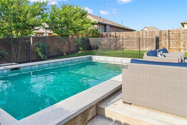 Building Photo - 7808 Glover Dr