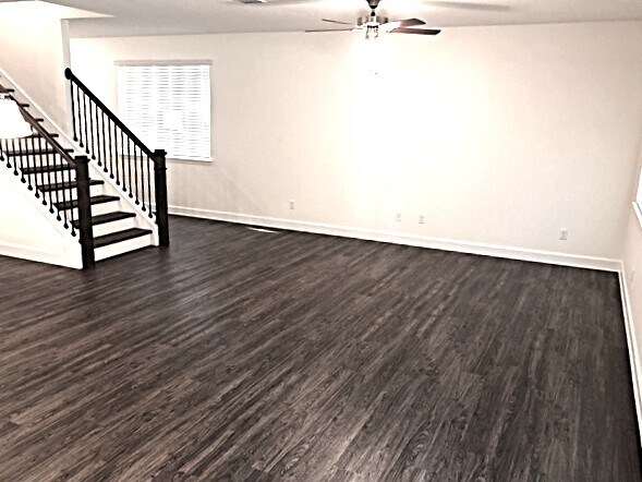 Foto del edificio - 3021 Eagle Bluff Way