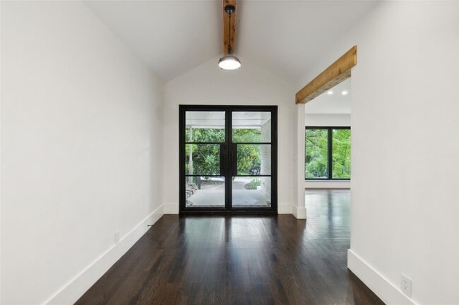 Building Photo - 6945 Tokalon Dr