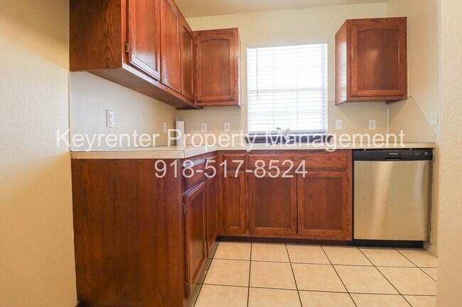 Foto del edificio - 2 Bed 1 Bath House in Claremore