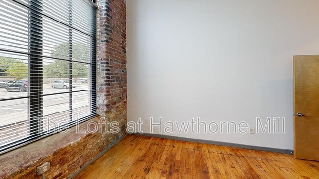 Interior Photo - The Lofts at Hawthorne Mill