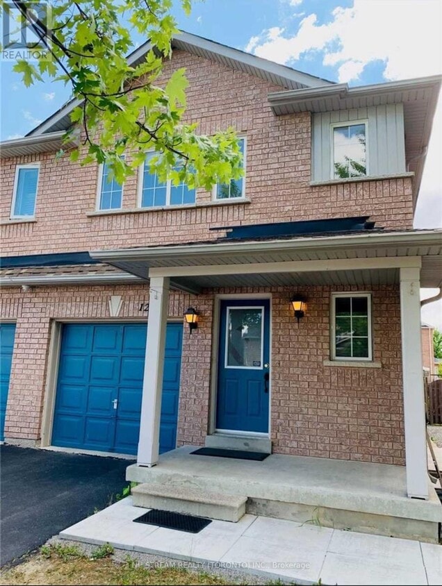 Photo principale - 127 Warren Bradley St