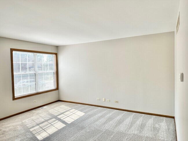 Foto del edificio - 540 N Crystal Ave
