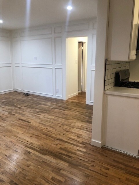 Foto del edificio - 821 Westmount Dr