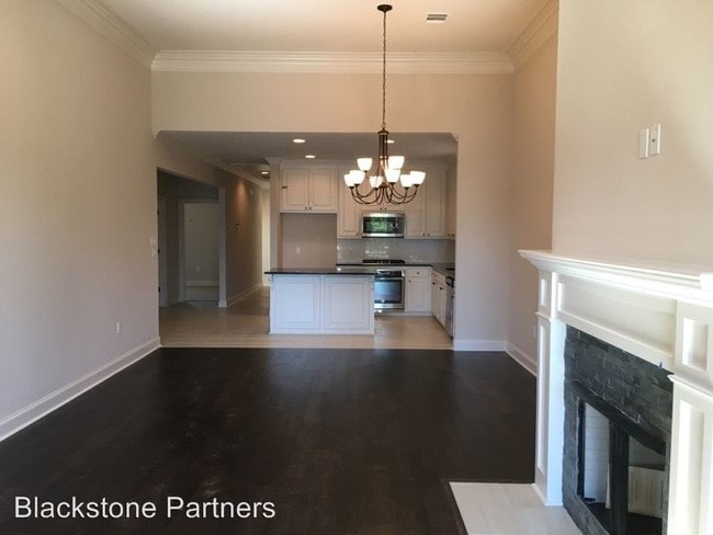 Building Photo - 4 br, 2 bath House - 14070 Knoll Park Place