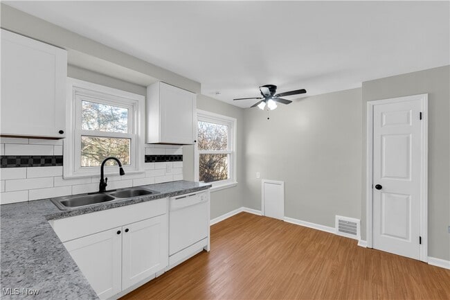 Foto del edificio - 4762 E 88th St