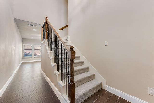Building Photo - 3003 San Martin Dr