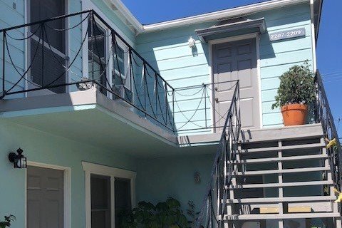 Building Photo - 2209 Ocean Park Blvd