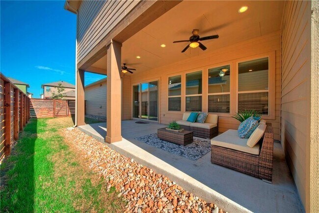 Foto del edificio - 1610 Frontier Valley Dr