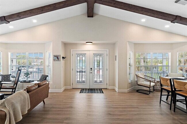 Foto del edificio - FURNISHED AVAILABLE JANUARY 2026. Beach Re...