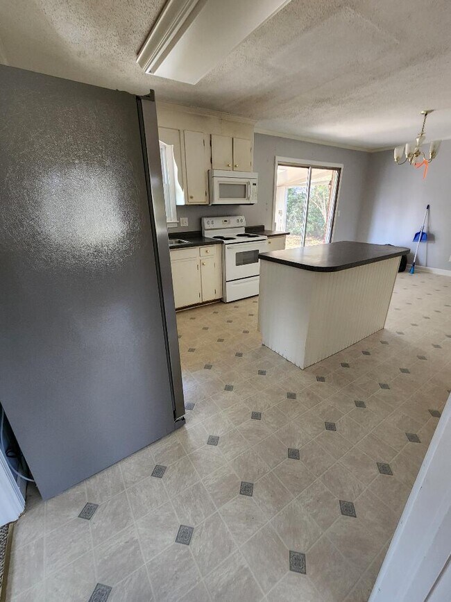 Foto del edificio - 130 Pecan Ln