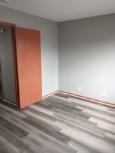 Building Photo - 363 Meadow Green Ln