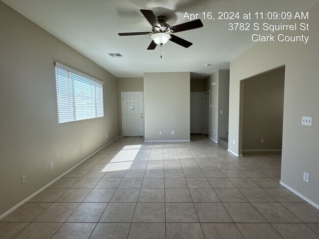 Building Photo - 4 Bedroom Home w/ Loft
