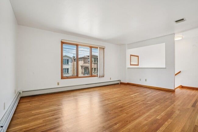 Photo - 2402 Hammett Ave Townhome