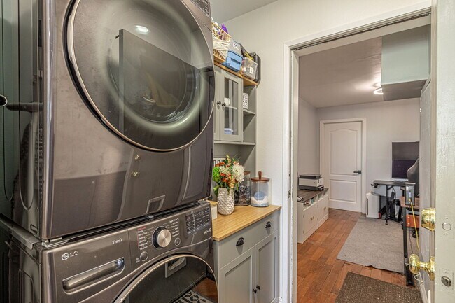 Foto del edificio - 30414 Daisy Ct