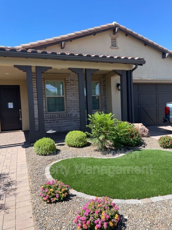 Primary Photo - 20898 E Cattle Dr