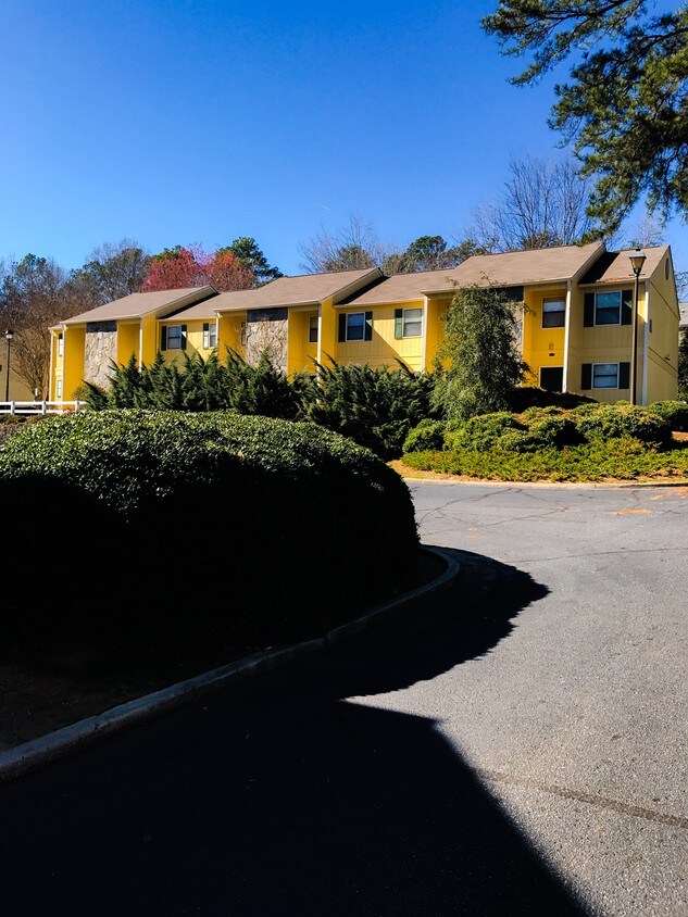 Whispering Woods Apartments Macon, GA