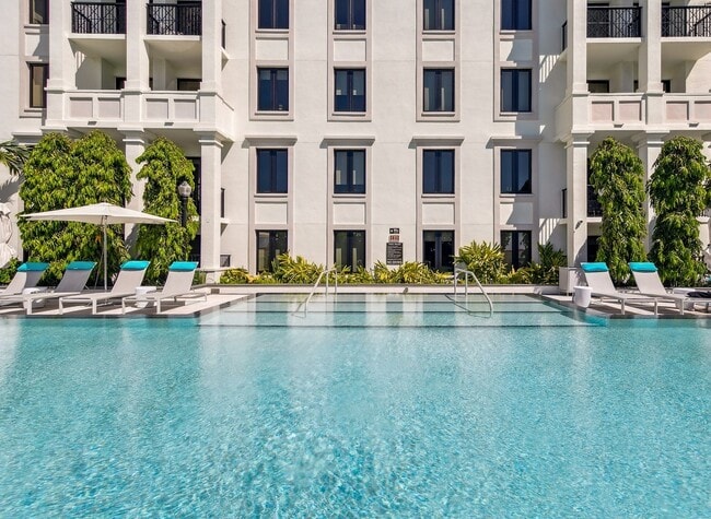 Life Time Living Gables Station Pool 2 - Life Time Living at Gables Station
