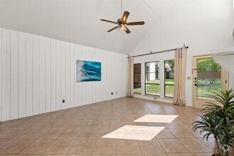 Building Photo - 55 Casa Verde St