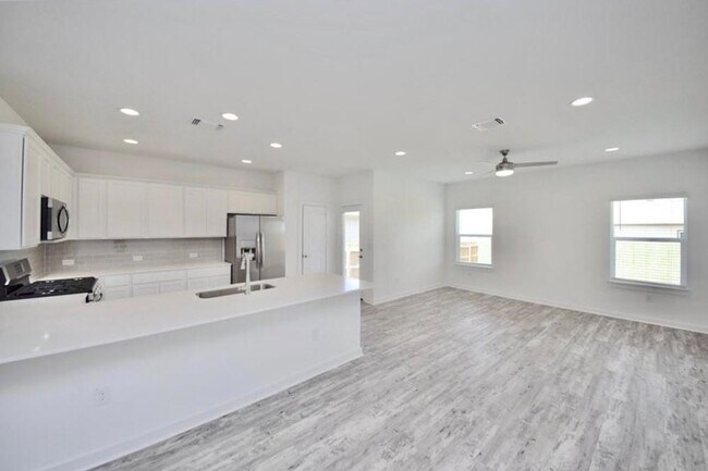Foto del edificio - 10307 Norshire Ln