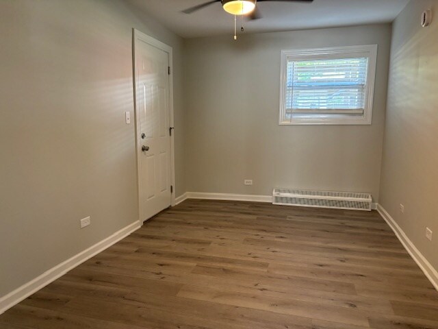 Foto del edificio - 503 Basil Rd