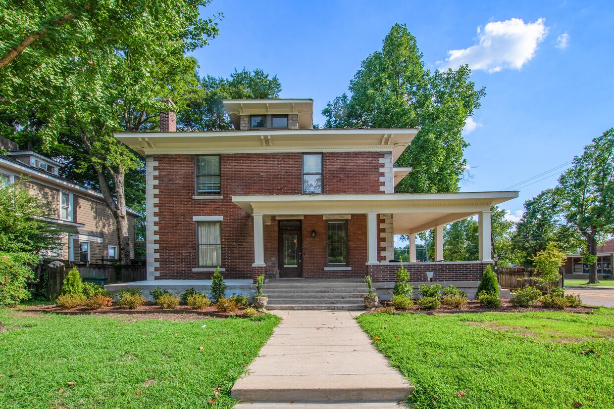 1229 Vinton Ave Unit 4, Memphis, TN 38104 Apartments in Memphis, TN