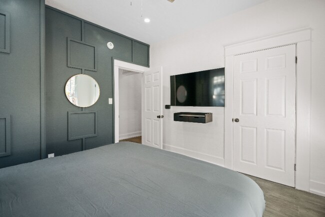 Foto del edificio - 2009 W Dekle Ave