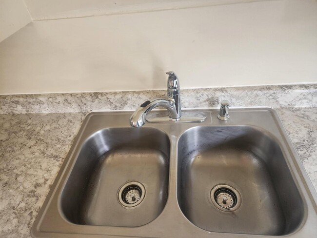 Cocina APT B - 247 17th St