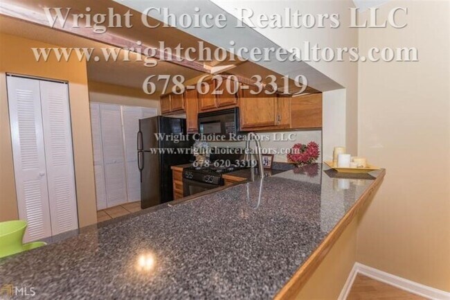 Building Photo - 707 Windchase Ln