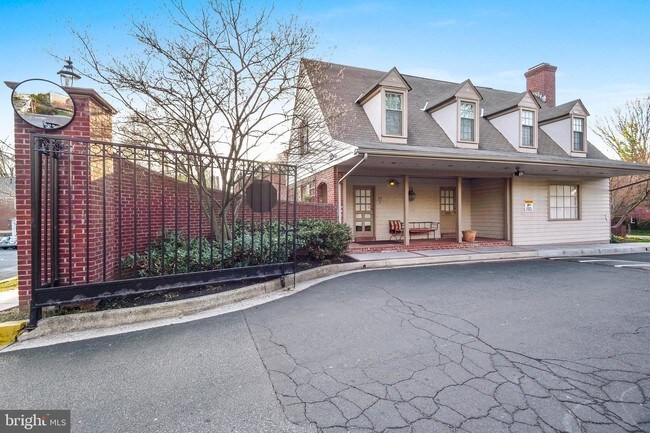 Building Photo - 5209 Tabard Ct
