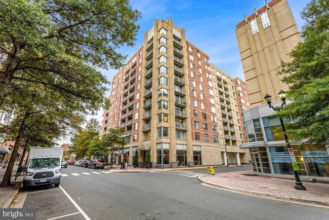 Foto del edificio - 1020 N Highland St
