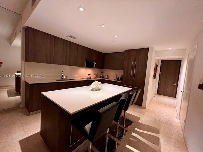 Foto del edificio - 88 SW 7th St