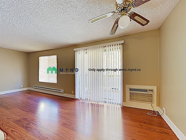 Building Photo - 2 br, 1 bath  - 3937 Clear Acre Ln Apt 220
