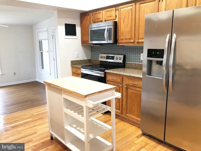 Building Photo - 15153 Woodsman Ln