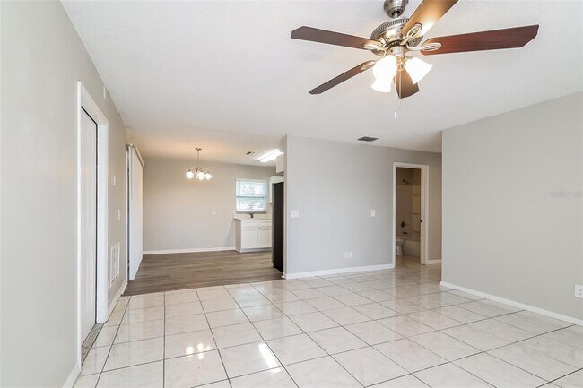 Building Photo - 425 Danube Way