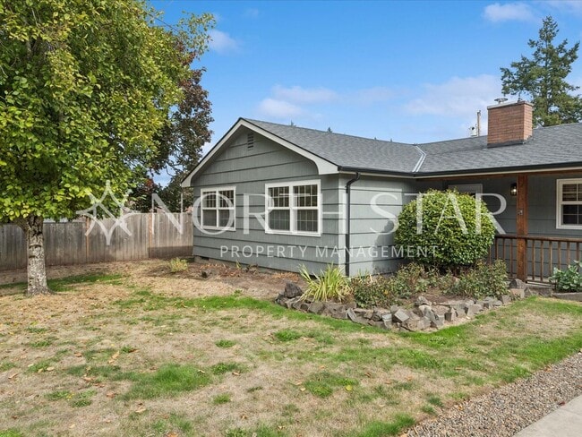 Building Photo - Charming Updated One-Level Home with Spaci...