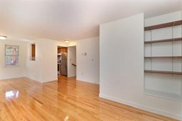 Foto del edificio - 436 Main St