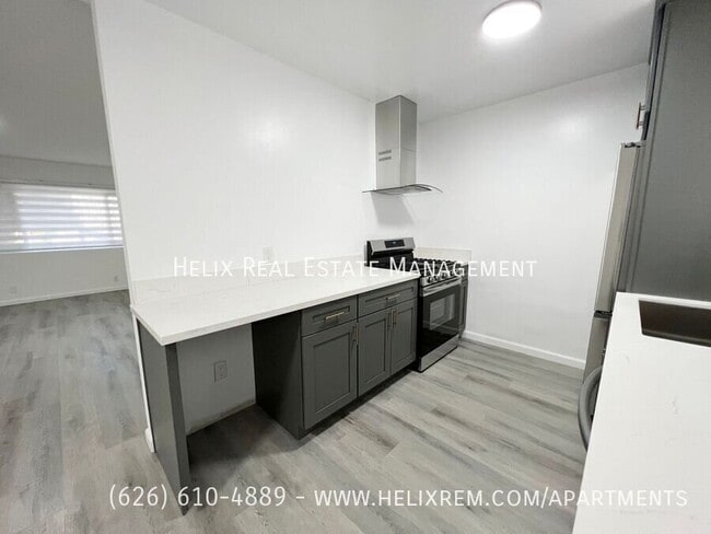 Building Photo - 1063 Justin Ave
