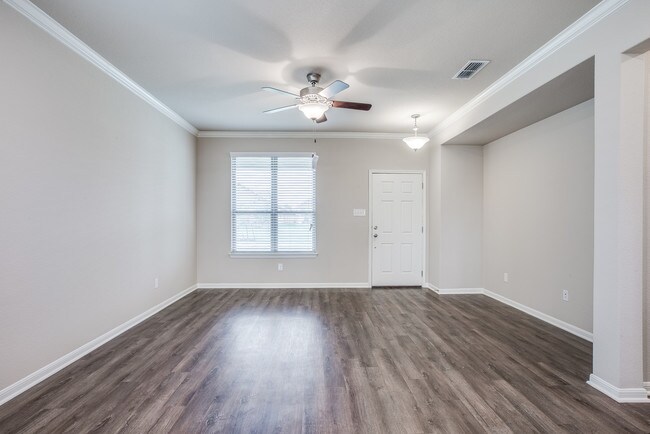 Foto del edificio - 7614 Copper Creek Trail