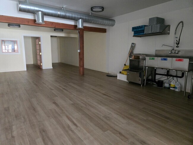 Foto del edificio - 719-711 1st Ave