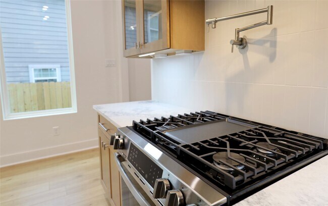 Foto del edificio - 510 E 37th St