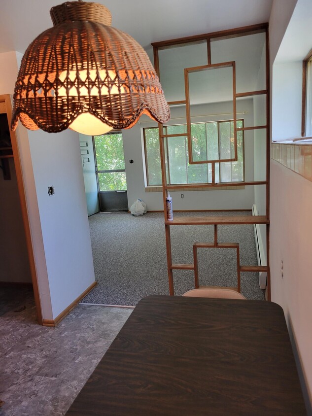 Building Photo - 1484