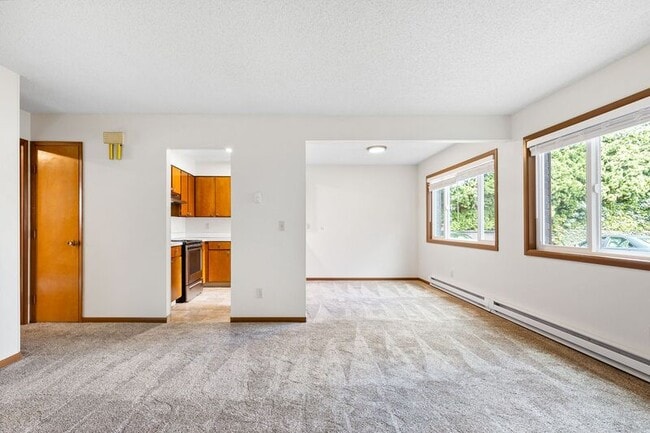 Building Photo - 2009 NE 21st Ave