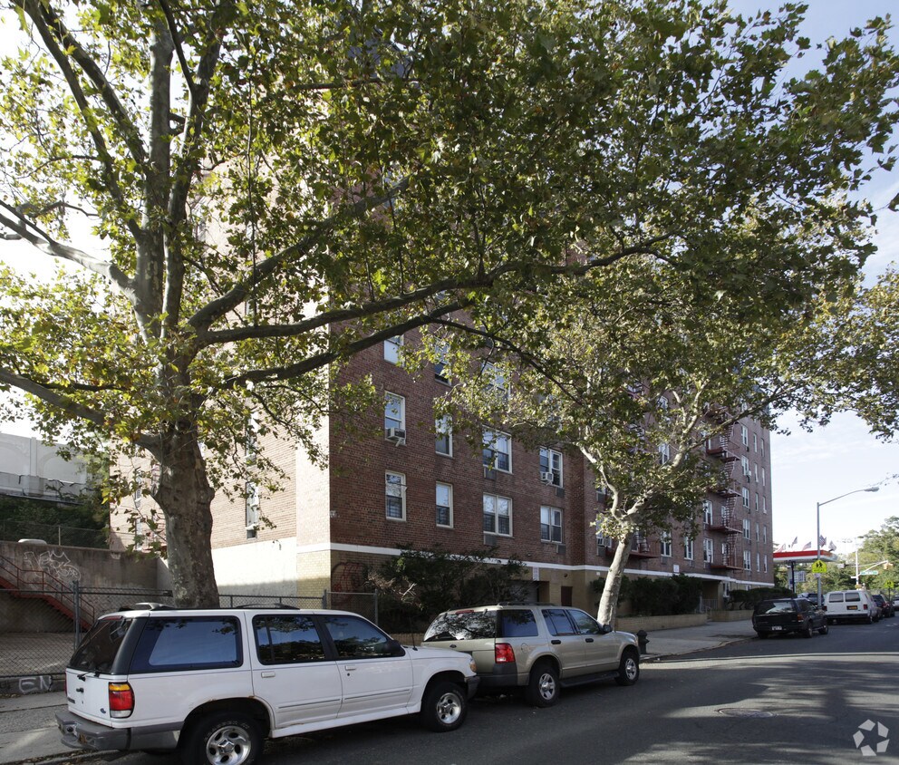 Building Photo - 3116 68th St