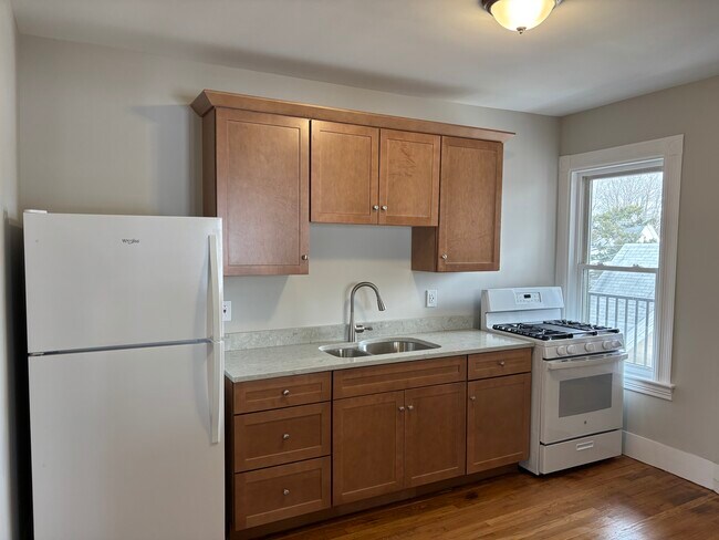 Building Photo - 206 Jewett St